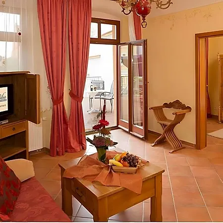Italia Altstadthaus Hotel 3*